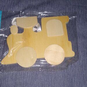 Crafter's Square craft wall plaque Wooden Train  6"x 4.5" New